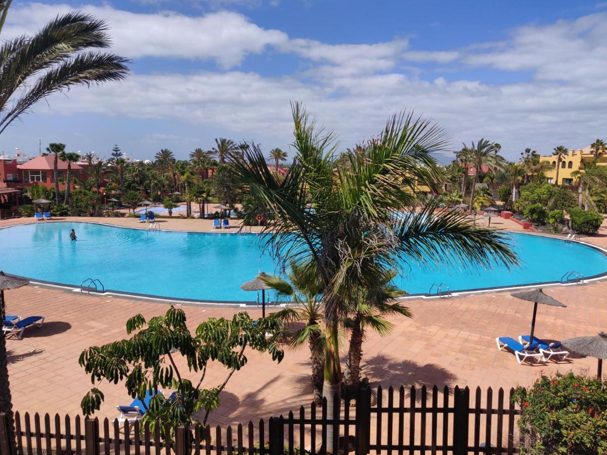 Appartement Oasis Tamarindo Poppins Pool E Terrace à Corralejo Extérieur photo